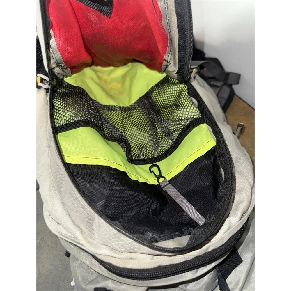 Camelbak H.A.W.G Hawg Backpack Red/Gray No Bladder
